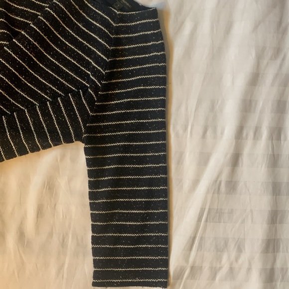 Banana Republic navy w speckles white/silver stripes knit 3/4 sleeve lined top - Picture 3 of 6